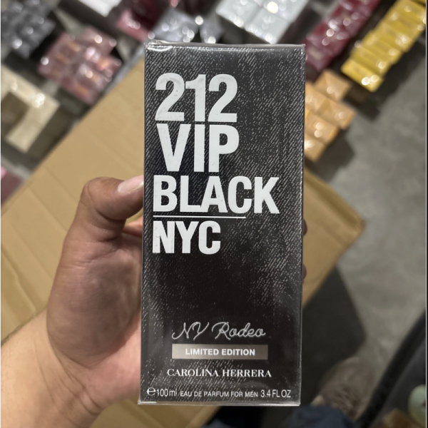 Carolina Herrera 212 Vip Black New York rodeo