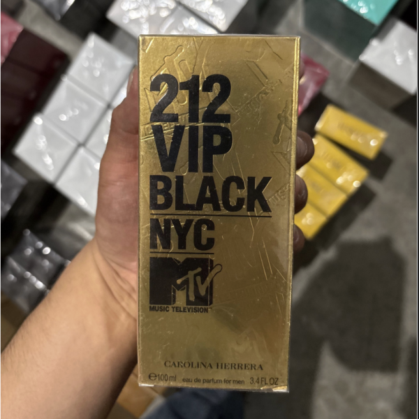 Carolina Herrera 212 Vip Black MTV