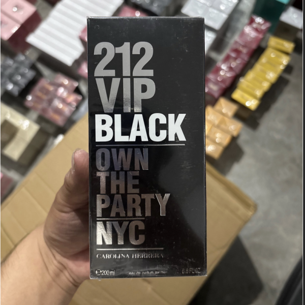 Carolina Herrera 212 Vip Black