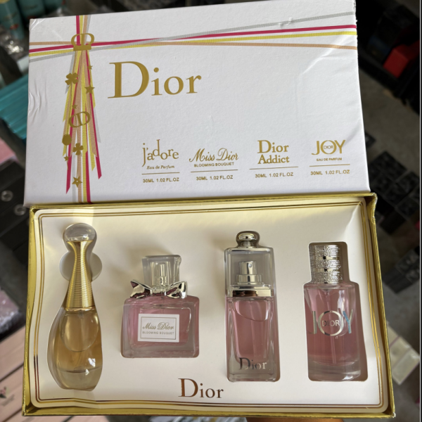 Dior Kit